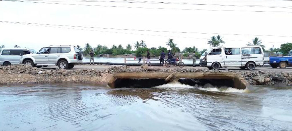 Circulação totalmente reposta na Estrada Nacional Número Um em Xai-Xai