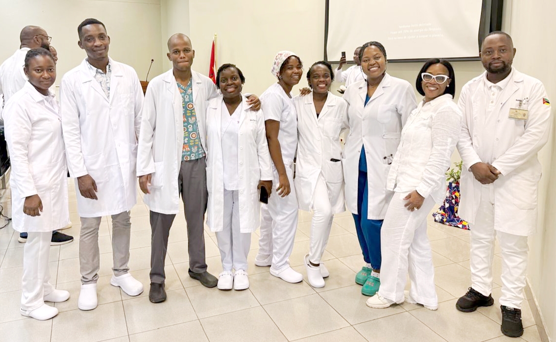 DIA DO MÉDICO: Chefe do Estado destaca papel da classe no fortalecimento da saúde