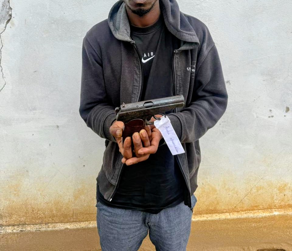 Detido na posse ilegal de arma de fogo