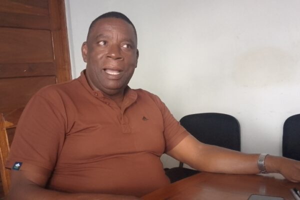 EMPRESÁRIO CARLOS JOAQUIM, EM ENTREVISTA: A economia da Zambézia está de rastos!