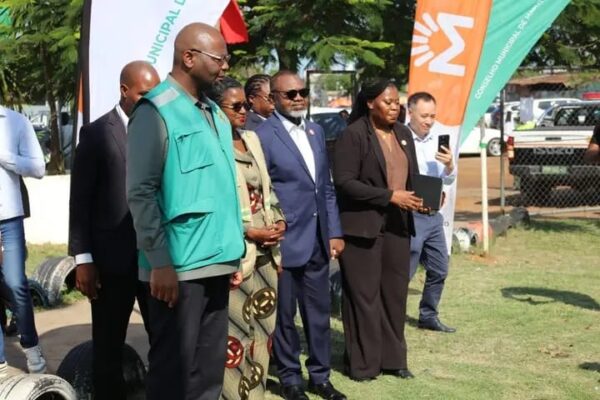 Entregues em Maputo 20 praças digitais