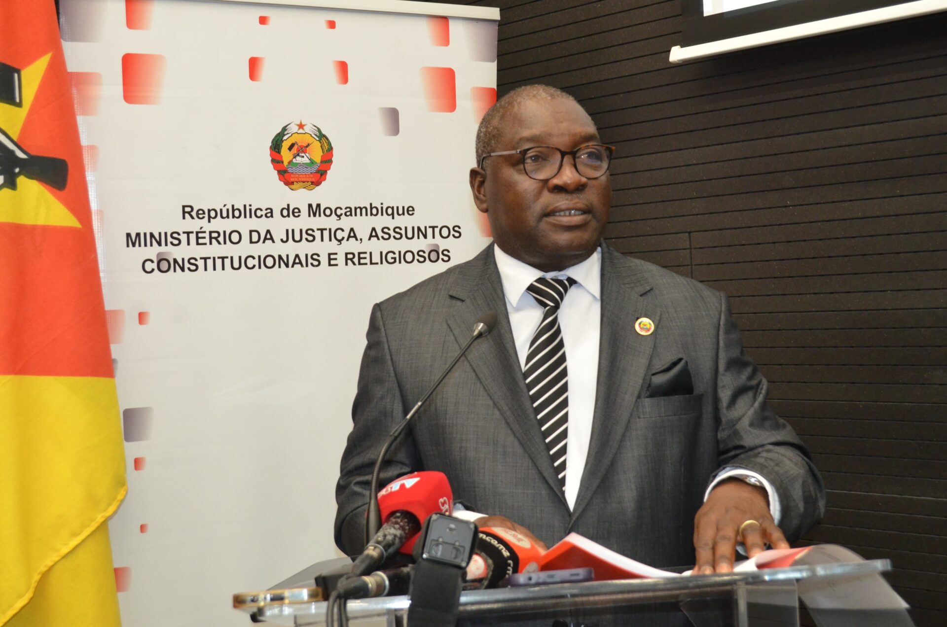 Governo defende maior equilíbrio de género no sistema judicial em Moçambique