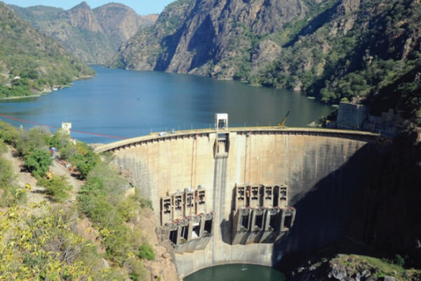 HCB aposta em nova central para expandir fornecimento de energia