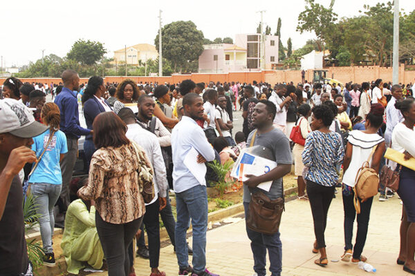 Jovens chamados a formalizar actividades económicas