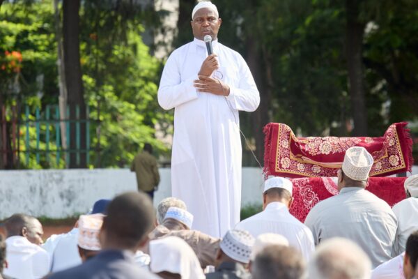 PR destaca valores da paz nas celebrações do Id al-Fitr