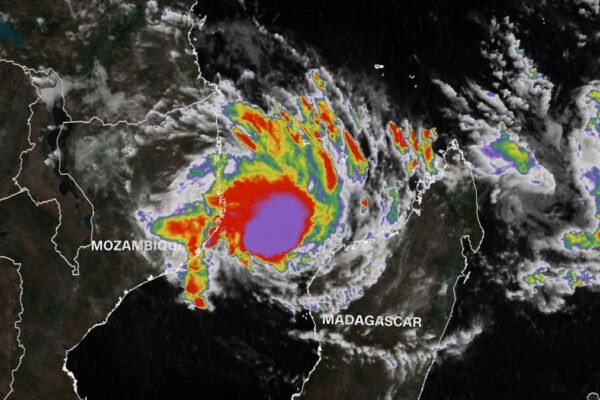 Perturbação Tropical no Oceano Índico