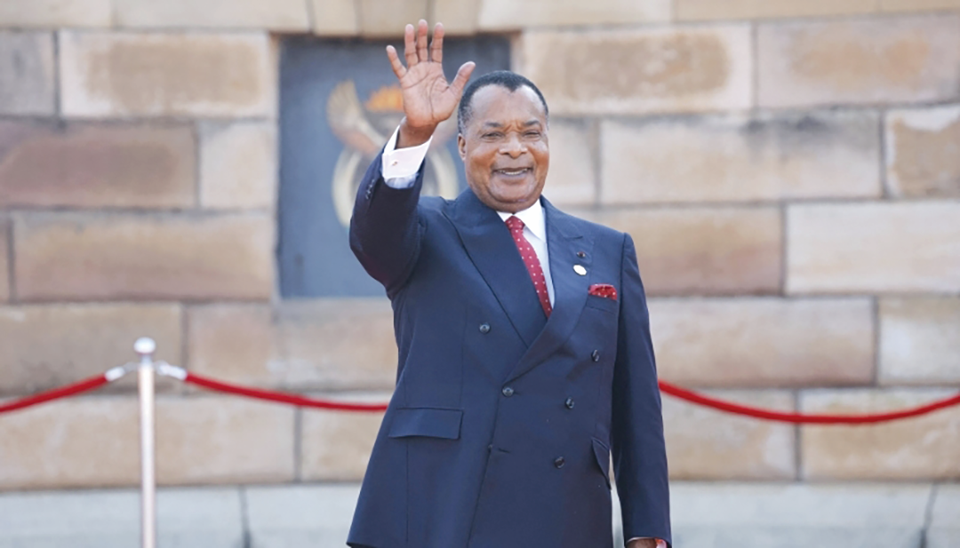 Sasso Nguesso, 82 anos, tenta seu “último mandato”
