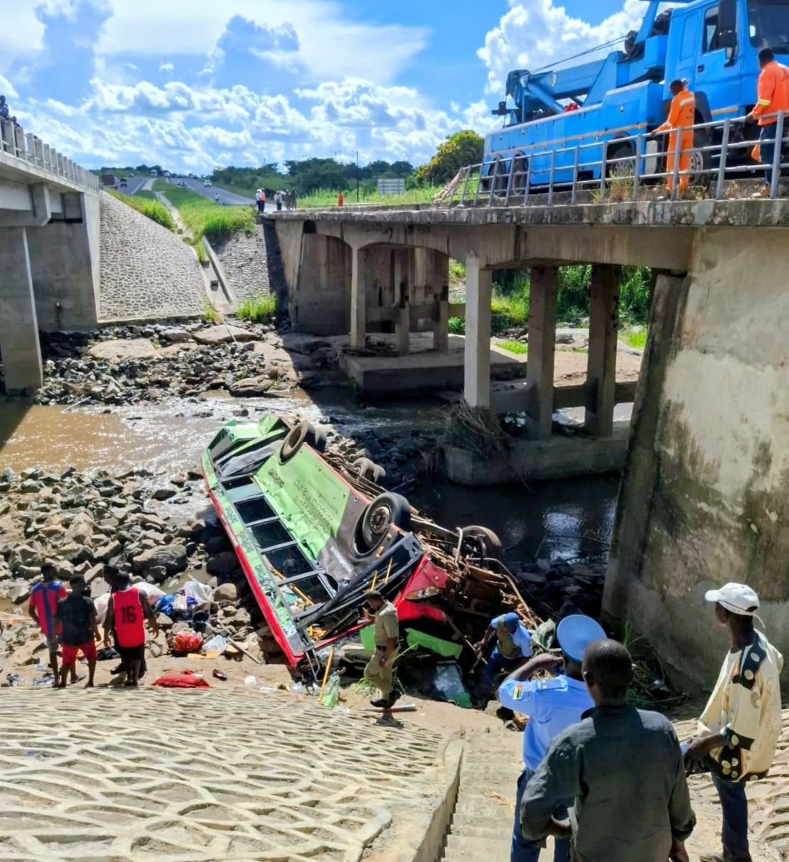 Subiu para nove número de mortos do acidente de Gondola