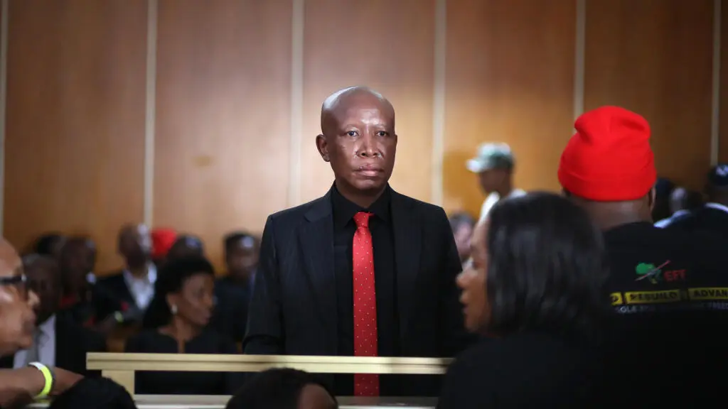 África do Sul: Malema foi condenado a cinco anos de prisão