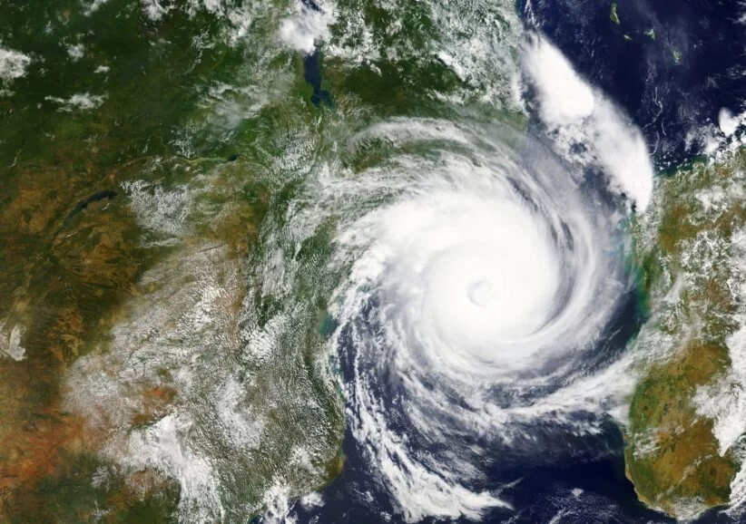 Aviso: Baixa pressão no Sudoeste do Índico atinge estágio de Depressão Tropical.