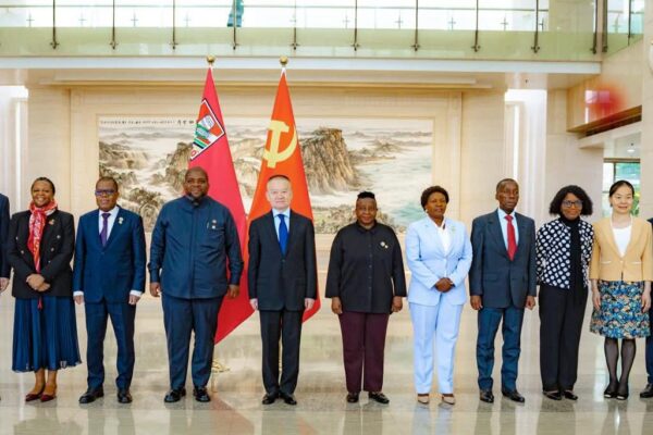 Frelimo e PCCh fortalecem cooperação na formação de quadros