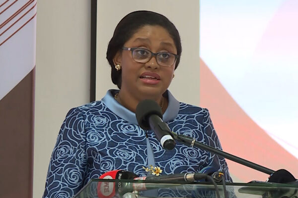 Moçambique confirma pagamento antecipado do total da dívida ao FMI