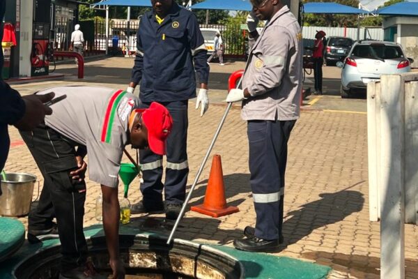 Preços dos combustíveis mantêm-se inalterados