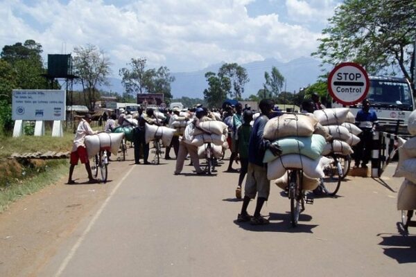 Contrabando de produtos agrícolas ameaça actividades das indústrias