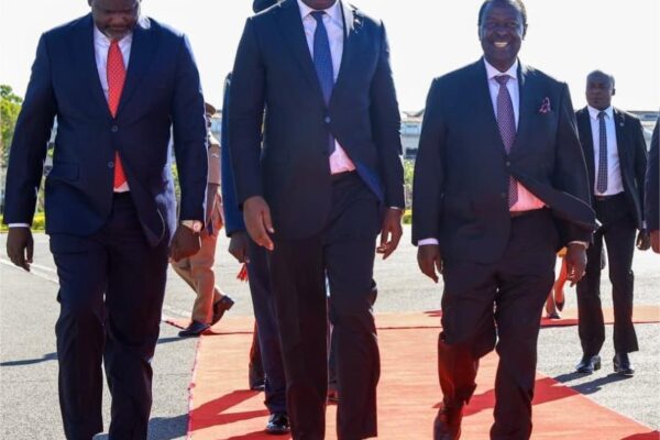 Daniel Chapo já está em Nairobi para a Cimeira África Forward