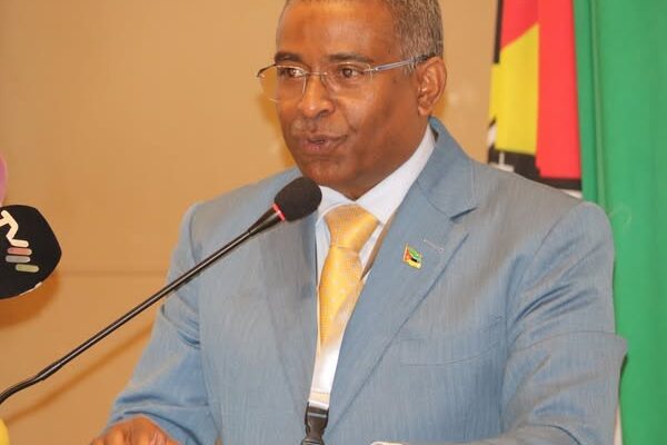 Ministro da Saúde participa na 79.ª Assembleia Mundial da Saúde em Genebra