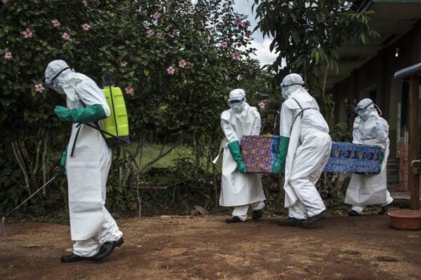 RDC: Ébola mata 65 pessoas