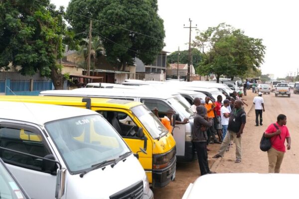 Transportadores chamados a legalizar viaturas para acesso a subsídio