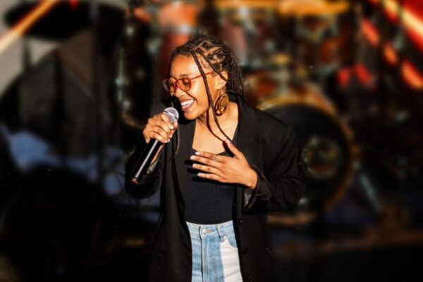 “Cynthia Soares actua amanhã na Mbenga Live Session”