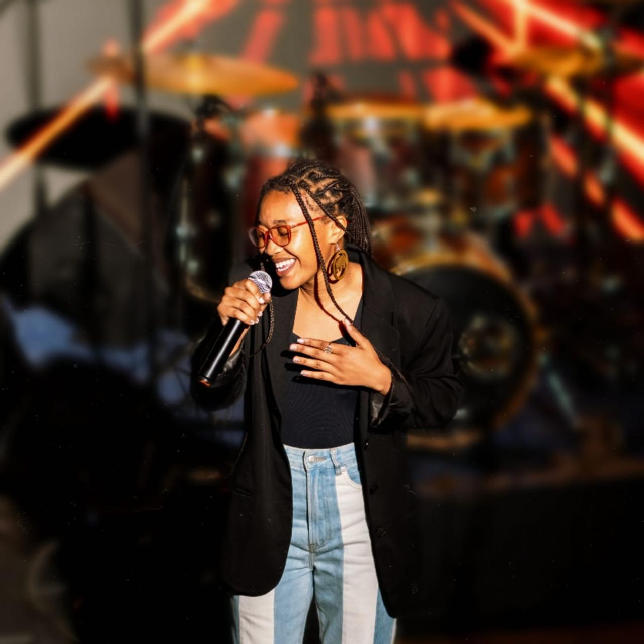 “Cynthia Soares actua amanhã na Mbenga Live Session”