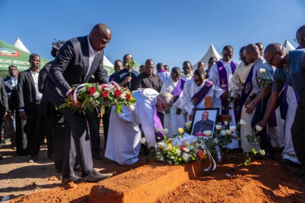 De Quelimane a Nampula: Chapo acompanhou exéquias…até à “lavagem de mãos”