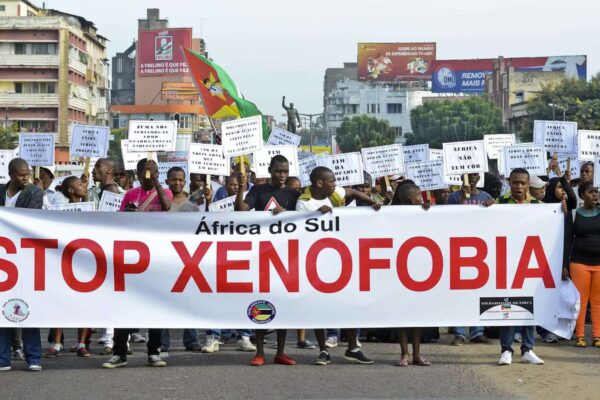 Moçambique reforça vigilância sobre xenofobia na África do Sul
