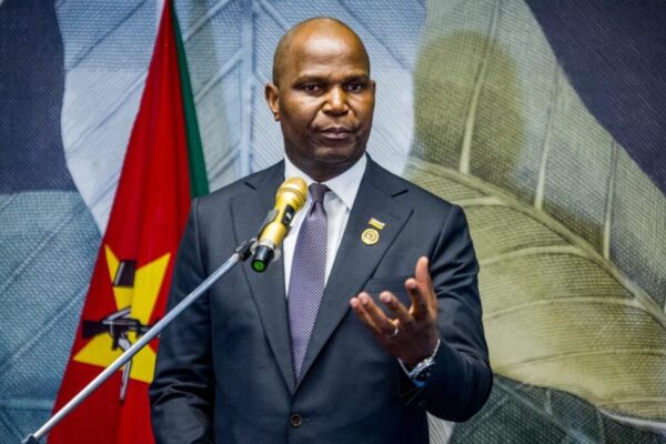 PR congratula Carlitos Cadangue por prémio internacional de imprensa