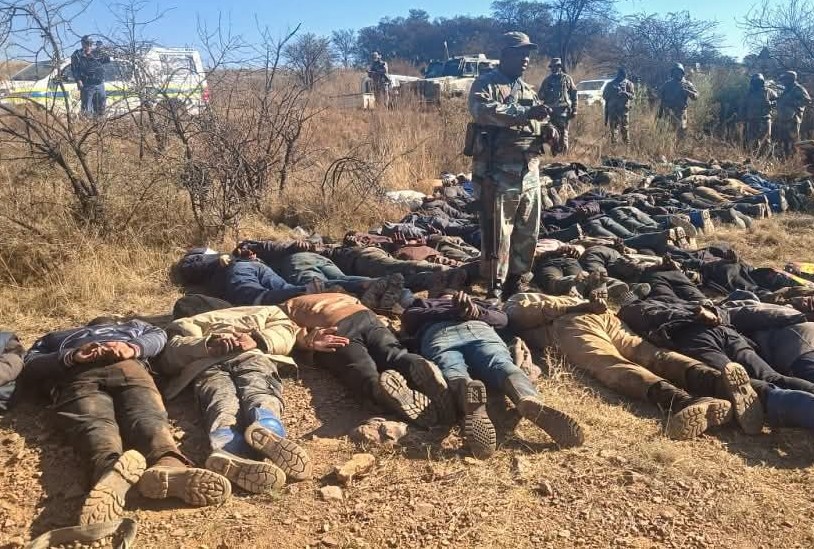 56 moçambicanos detidos por mineração ilegal na África do Sul