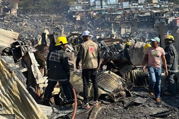 ATAQUES XENÓFOBOS: 51 casas de moçambicanos incendiadas em Pretória