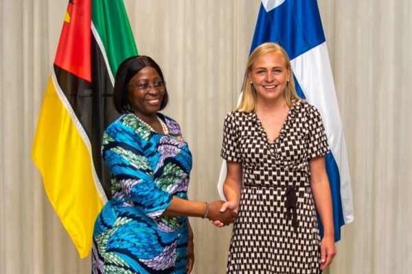 Moçambique e Lituânia discutem fortalecimento das relações bilaterais em Vilnius