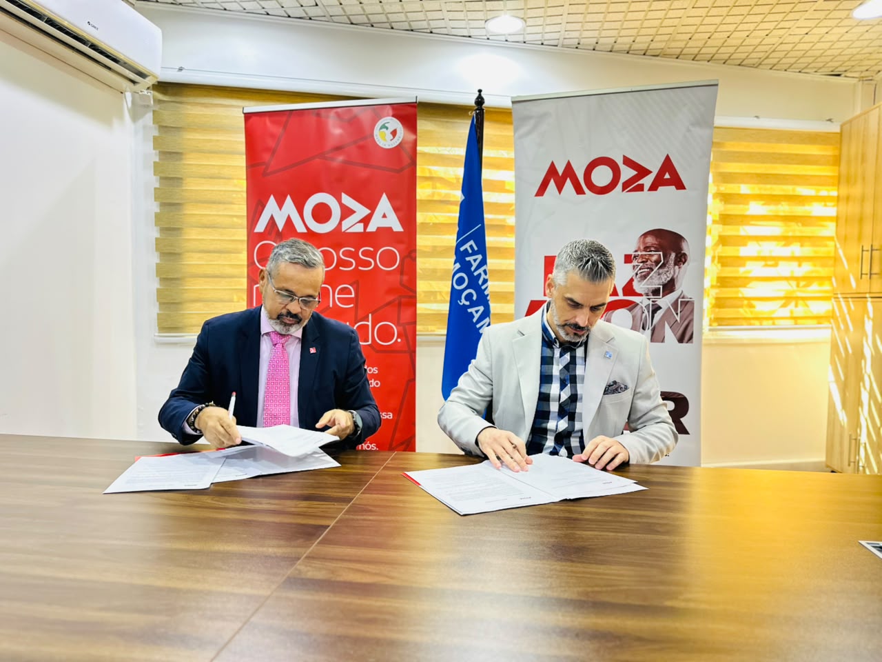 Moza Banco e FARMAC estabelecem parceria estratégica
