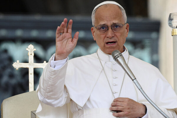 Papa Leão XIV destaca que guerra nunca é digna