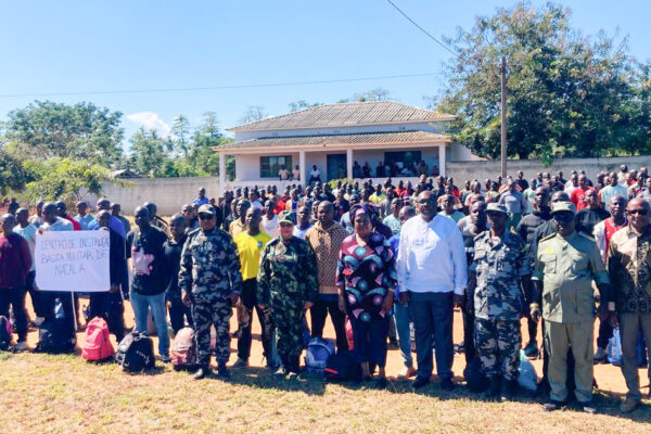 Pemba: 554 recrutas despedem-se antes da partida para formação