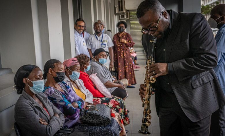Fundação Moreira Chonguiça celebra Dia Internacional do Jazz com pacientes do HCM