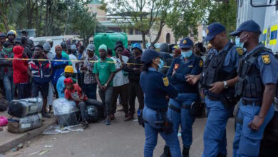 Protestos anti-imigração: autoridades sul-africanas prendem centenas de suspeitos