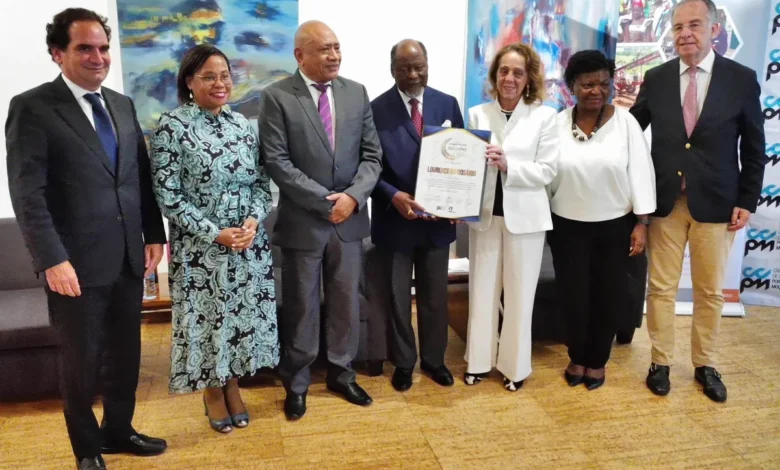Lourenço do Rosário homenageado - SAVANA