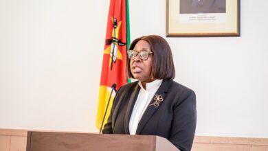 Maria Benvinda Levi na investidura do Presidente de São Tomé e Príncipe - Jornal Domingo