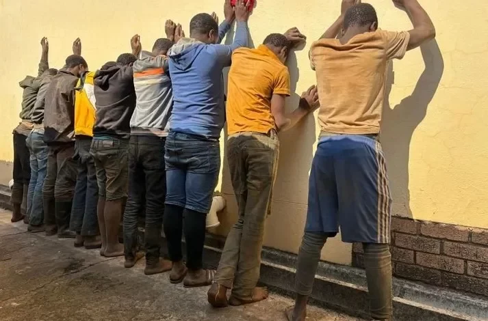 9 moçambicanos por mineração illegal na África do Sul